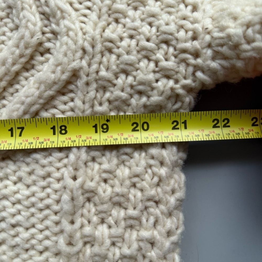 HandKnit Fisherman Cable Knit Wool Hoodied Zip Cardigan Sweater White M / OS - Picture 6 of 7